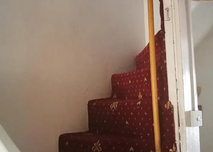 Seal, Comfortable Family Holiday home